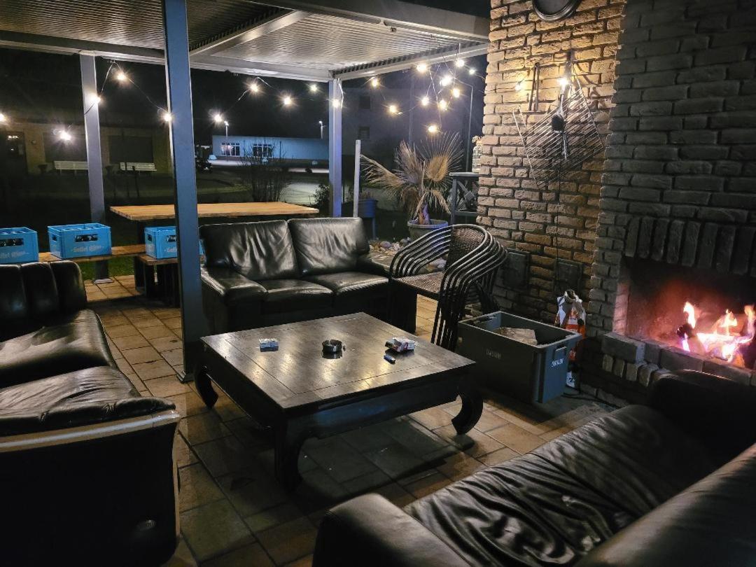 Hani'S Partyhaus Verl Exterior foto